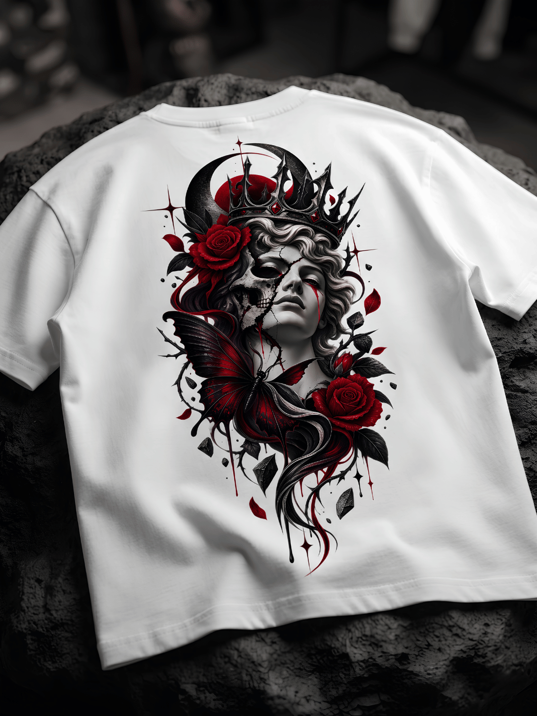 Dark Aesthetic Queen Oversized T-Shirt